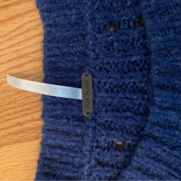 Free People Sweater - Picture 4 of 5